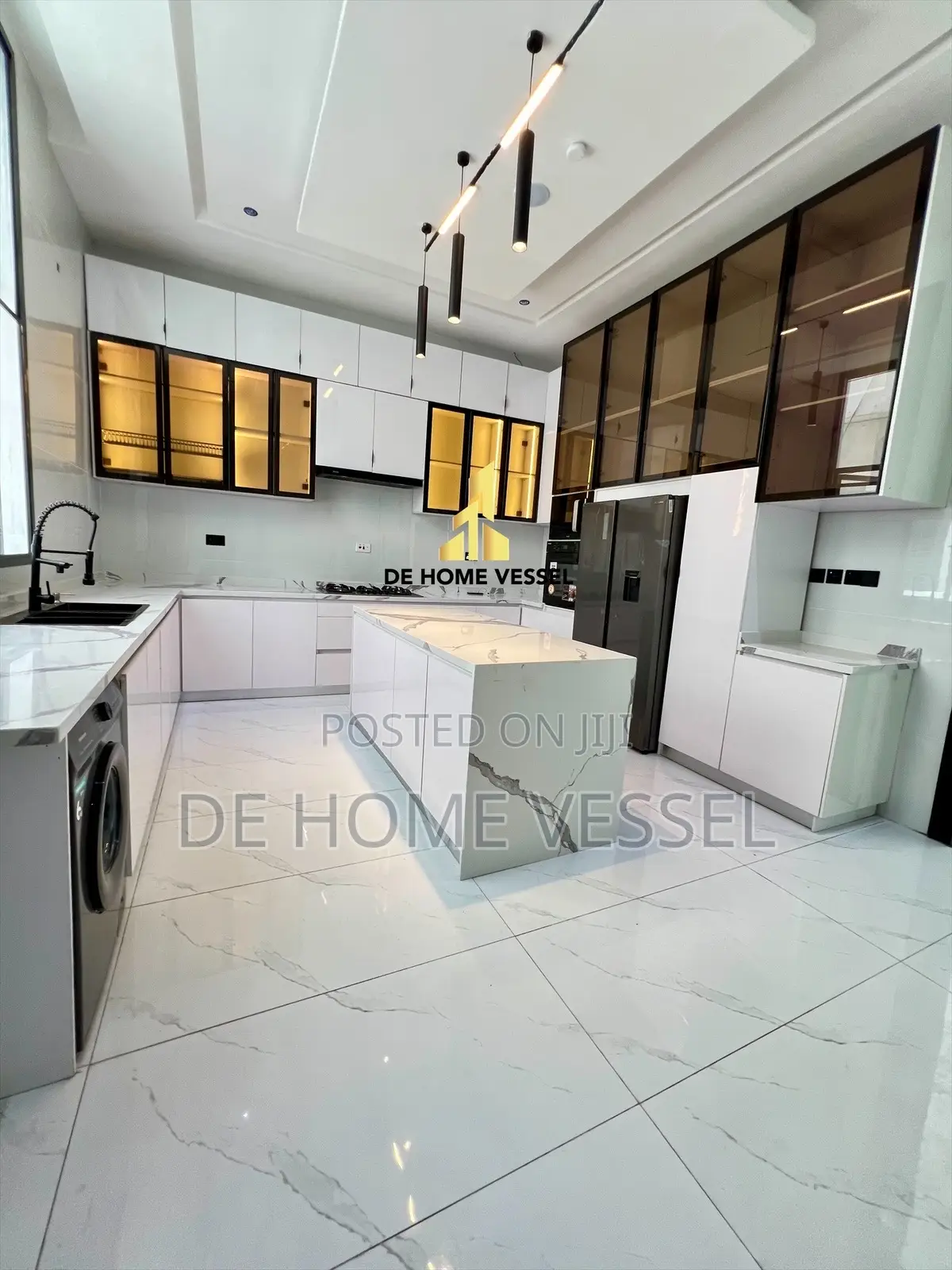 5bdrm Duplex in Osapa london for sale