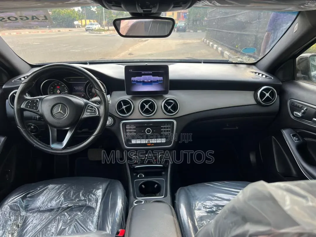 Mercedes-Benz GLA 250 2018 Black