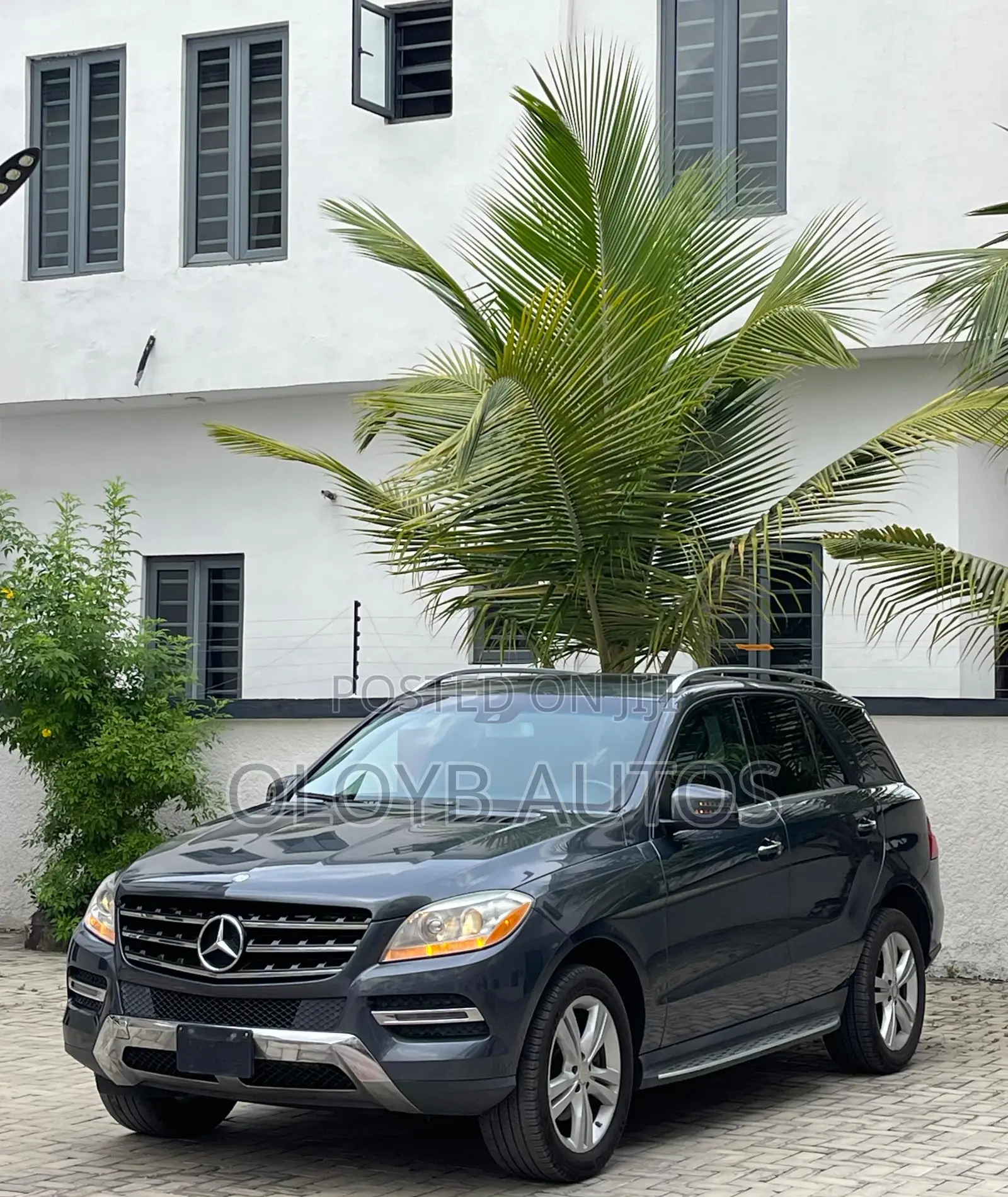 Mercedes-Benz M Class ML350 4MATIC 4dr SUV AWD (3.5L 6cyl 7A) 2015 Gray
