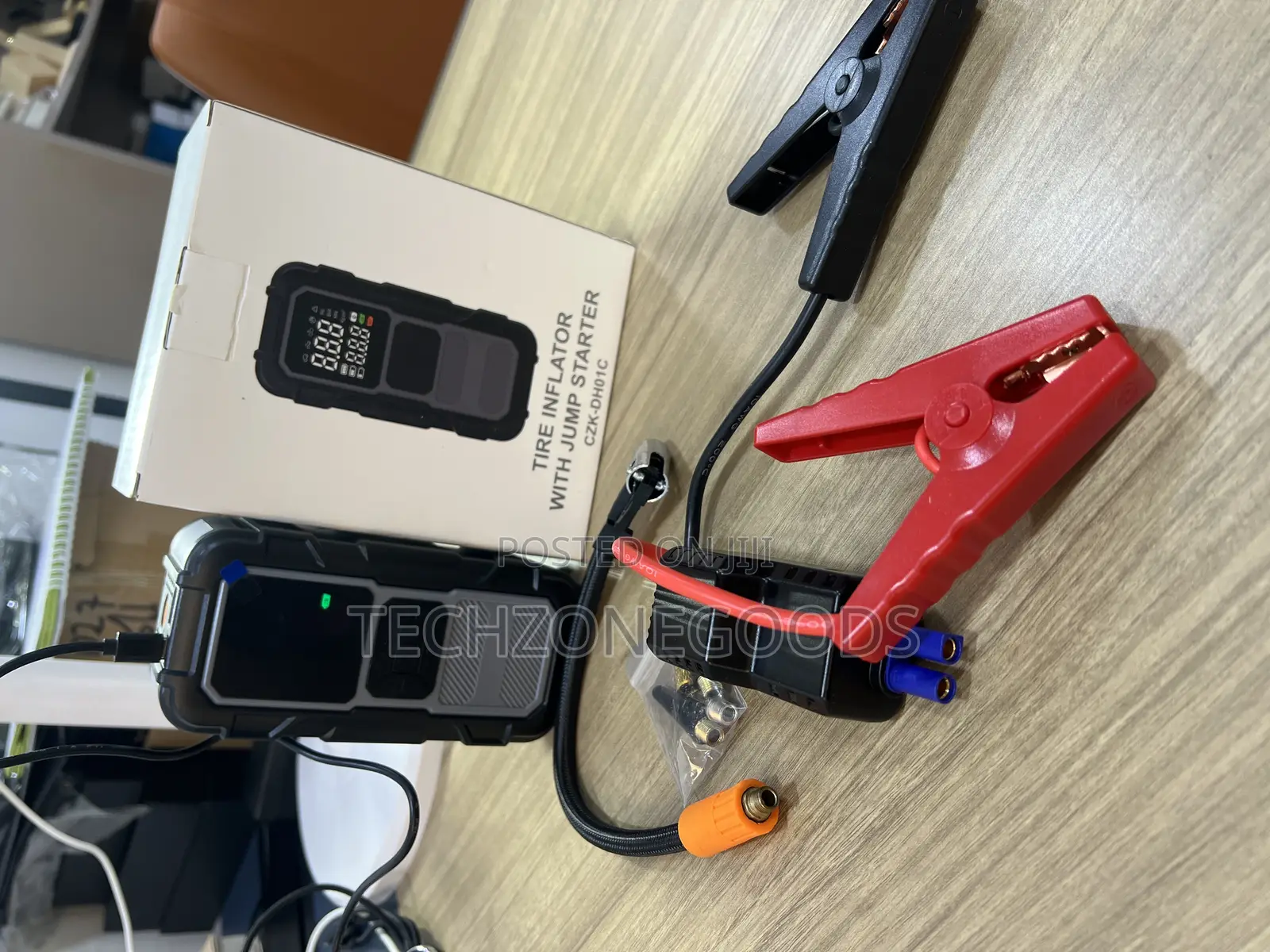 2 in 1 Battery Jumpstarter +Tyre Inflator