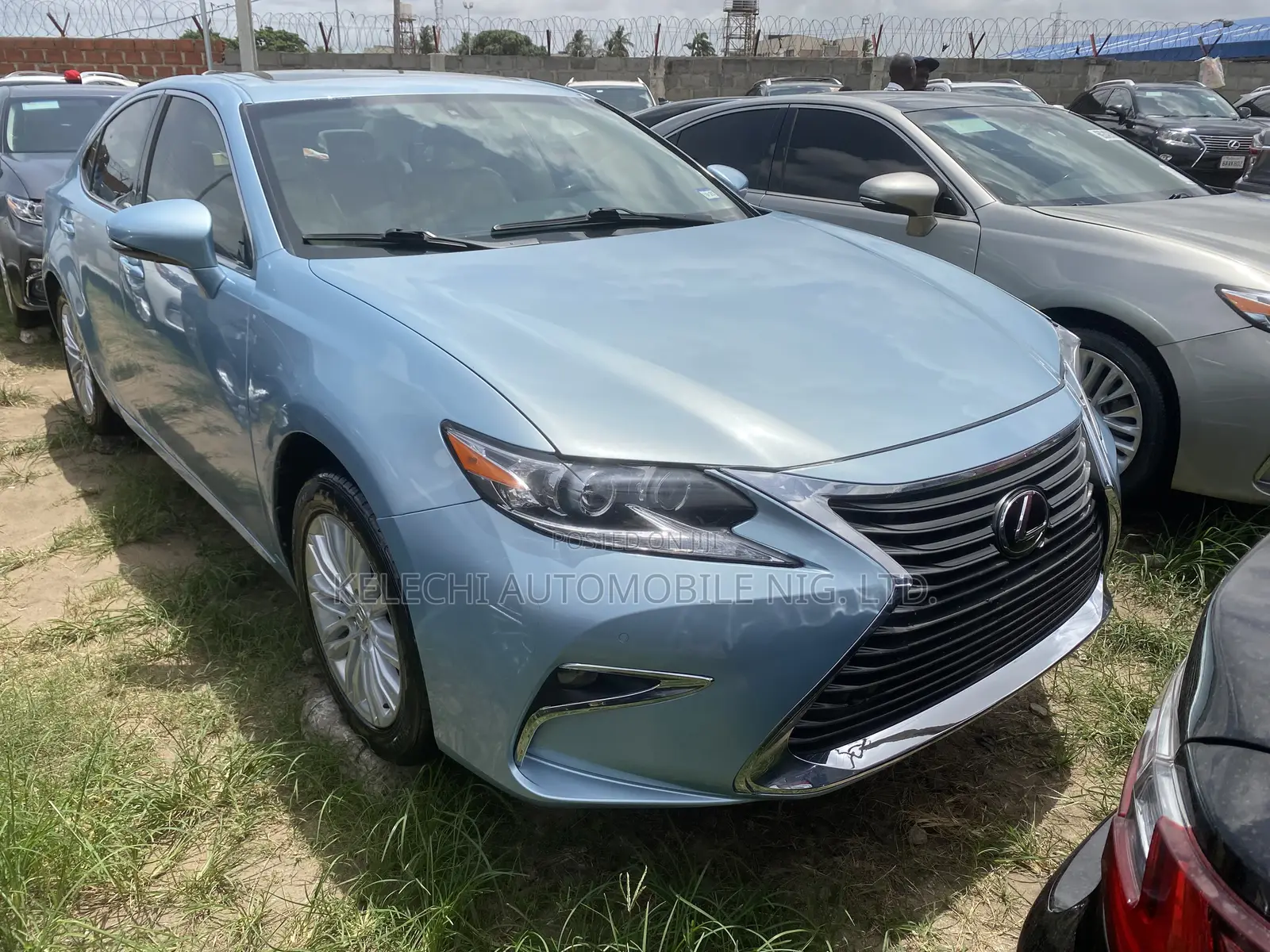 Lexus ES 350 FWD 2013 Blue