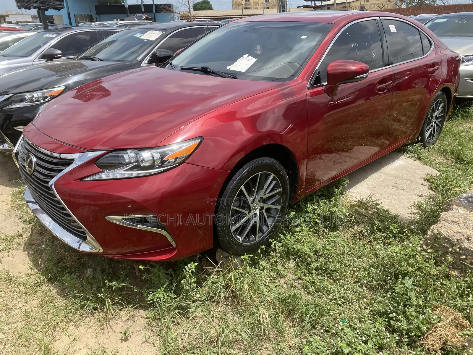 Lexus ES 350 FWD 2016 Red