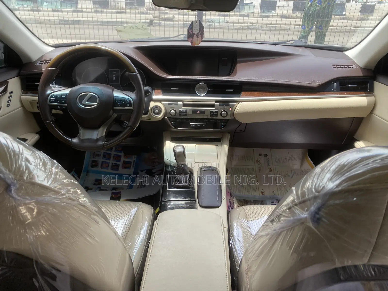 Lexus ES 350 FWD 2016 Red
