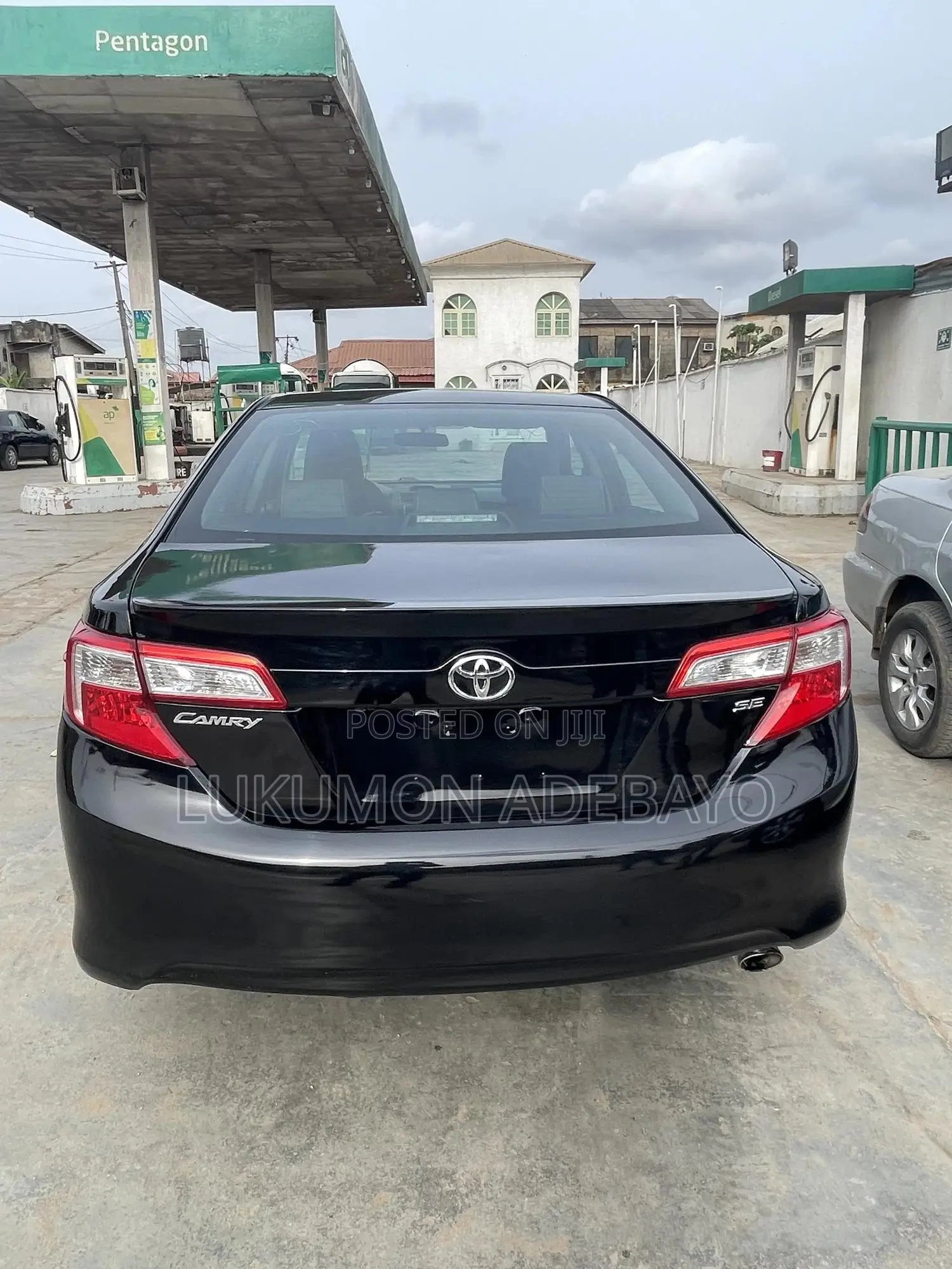 Toyota Camry SE 4dr Sedan (2.5L 4cyl 6A) 2014 Black