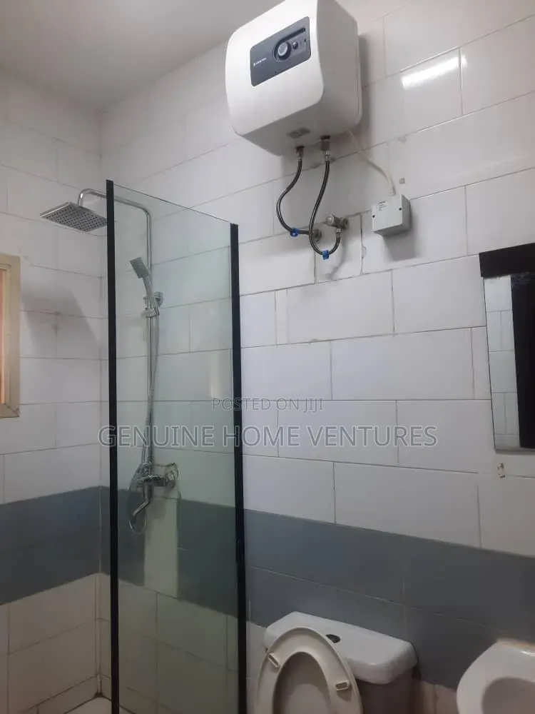 3bdrm Apartment in Lekki Phase One for rent