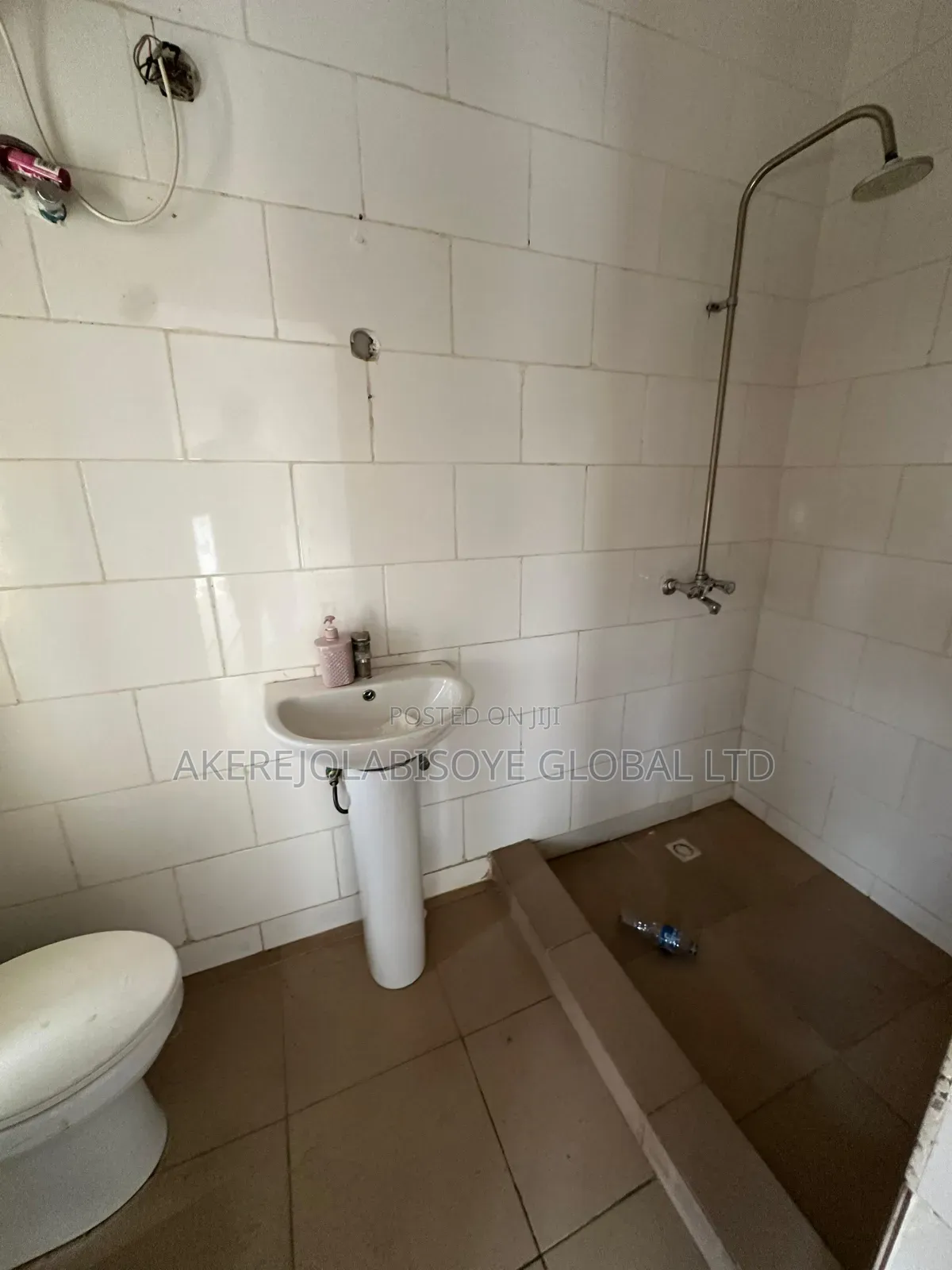 3bdrm Townhouse / Terrace in Around Godab for rent