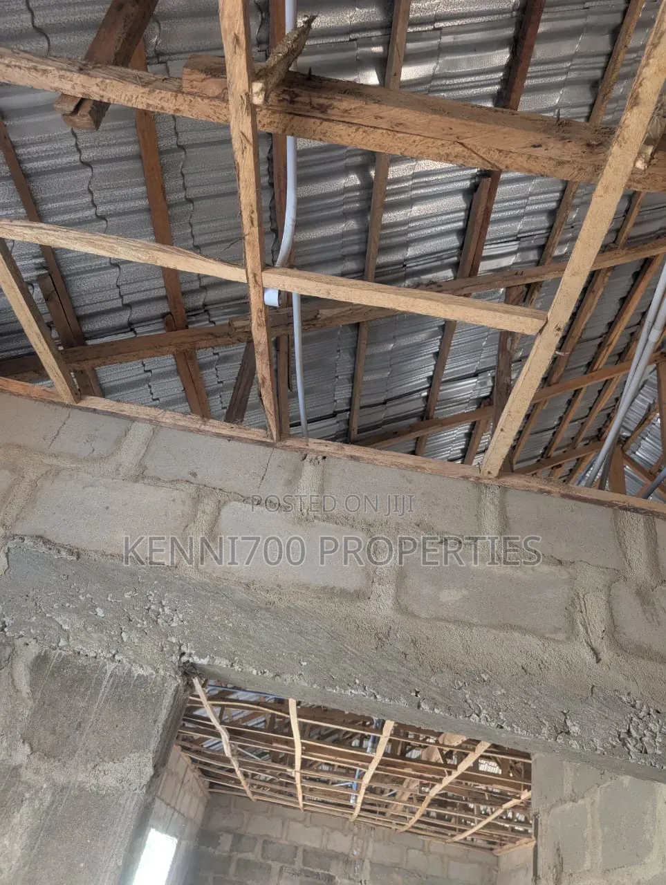 Block of 4 Flats (Carcass) for Sale in Dalemo, Alakuko