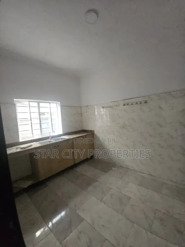2bdrm Apartment in Omole Ph 2 Extension, Berger for sale