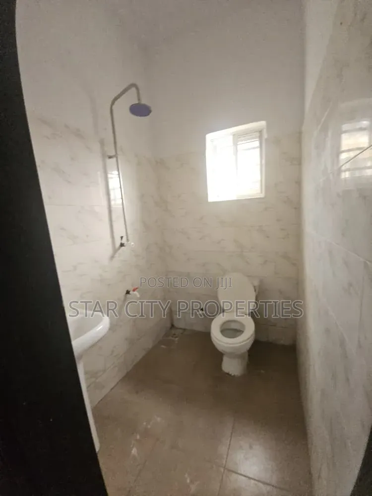2bdrm Apartment in Omole Ph 2 Extension, Berger for sale