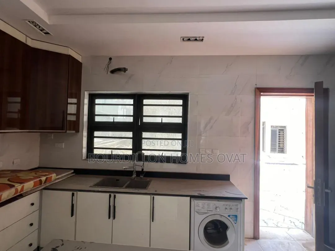 5bdrm Duplex in Orchid Lekki Lagos for rent