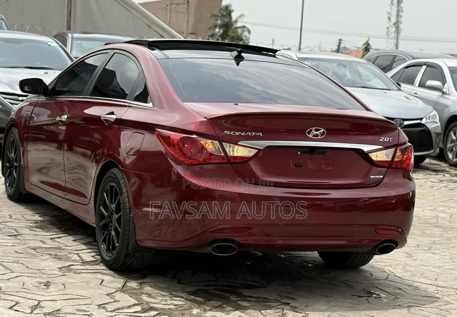 Hyundai Sonata Limited 2.0T Sedan (2.0L 4cyl 6A) 2012 Burgundy