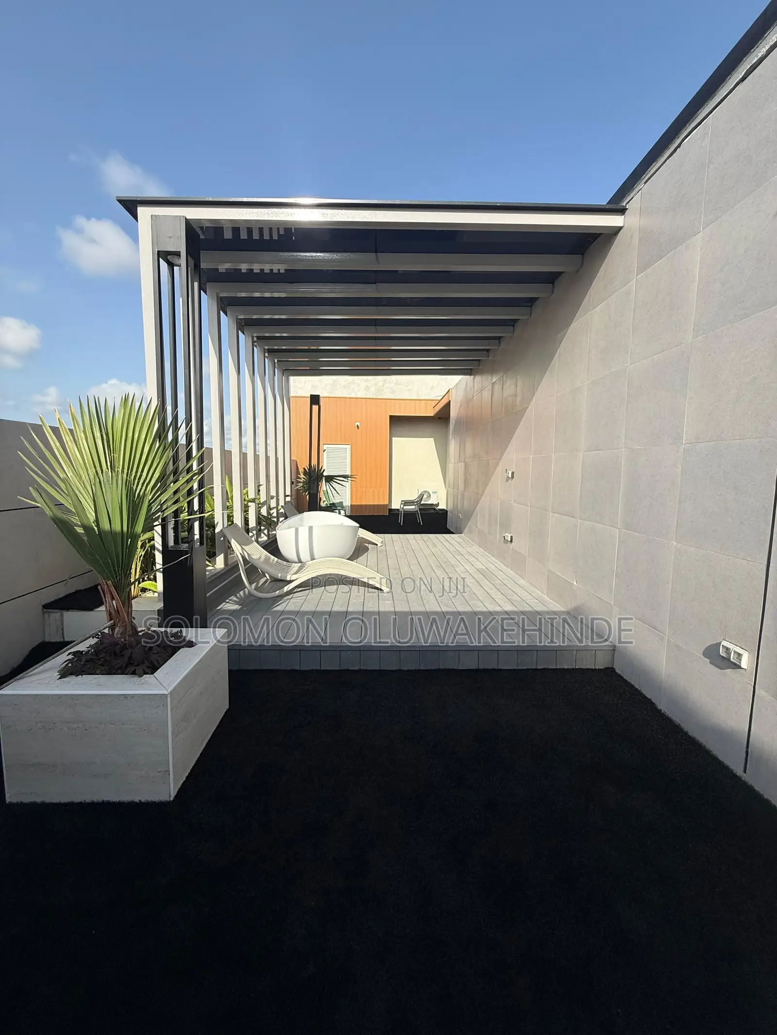 2bdrm Penthouse in Lekki Phase 1 for sale