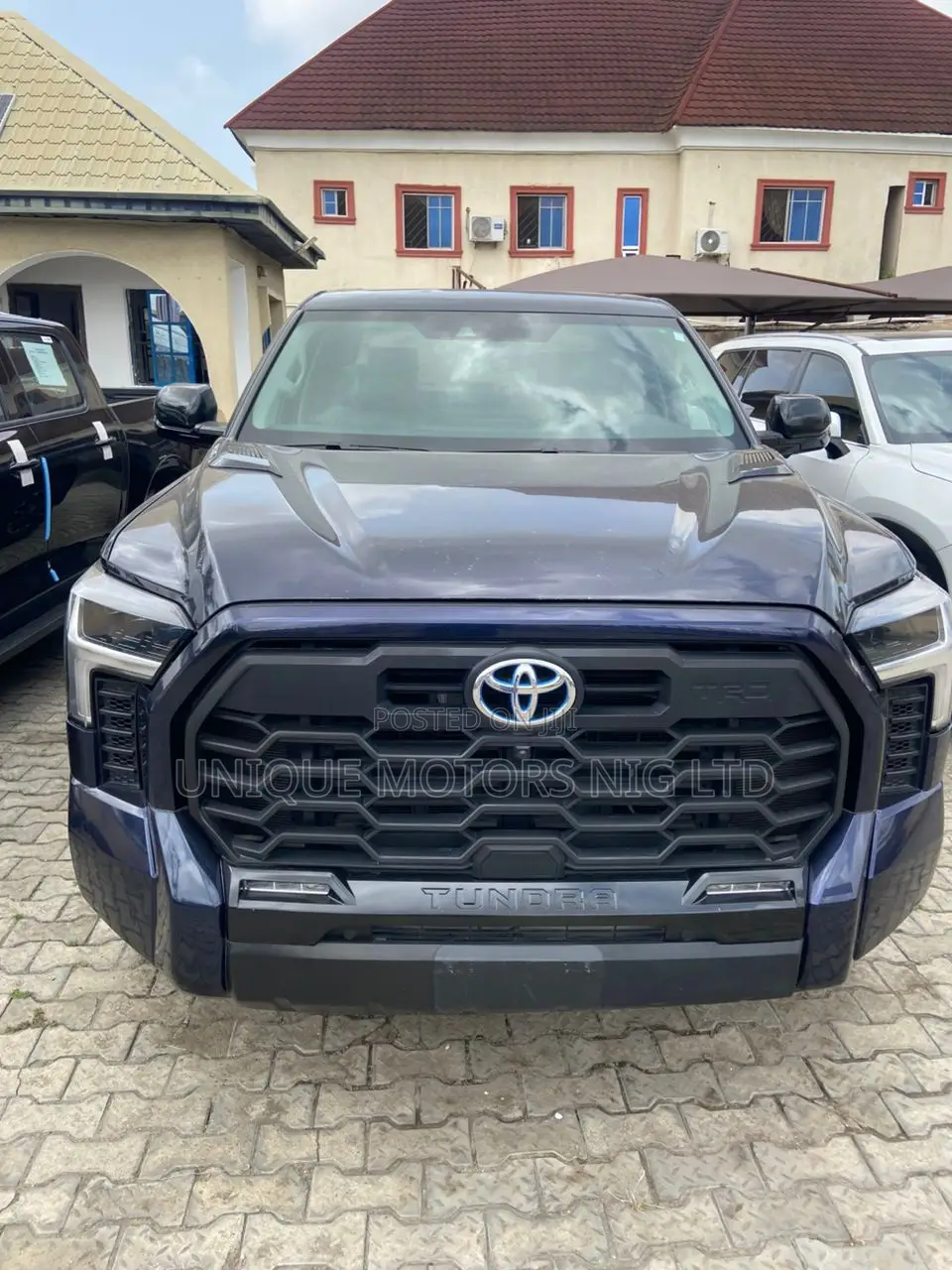 Toyota Tundra 2024 Blue
