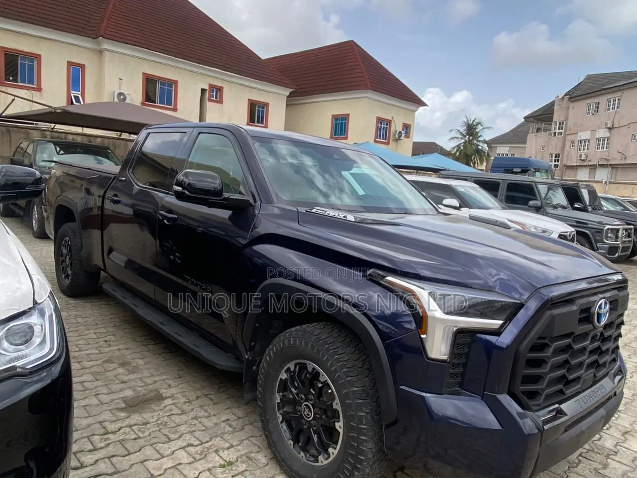 Toyota Tundra 2024 Blue