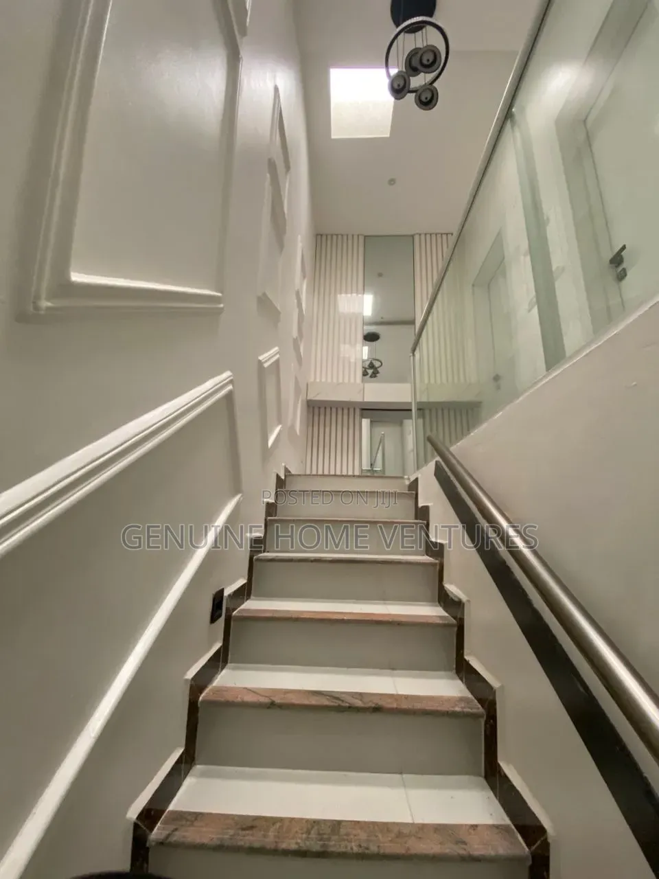 4bdrm Duplex in Palm City Estate for sale