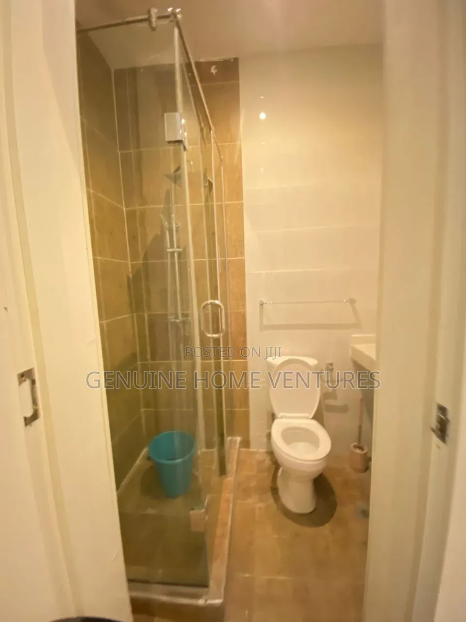 4bdrm Duplex in Palm City Estate for sale