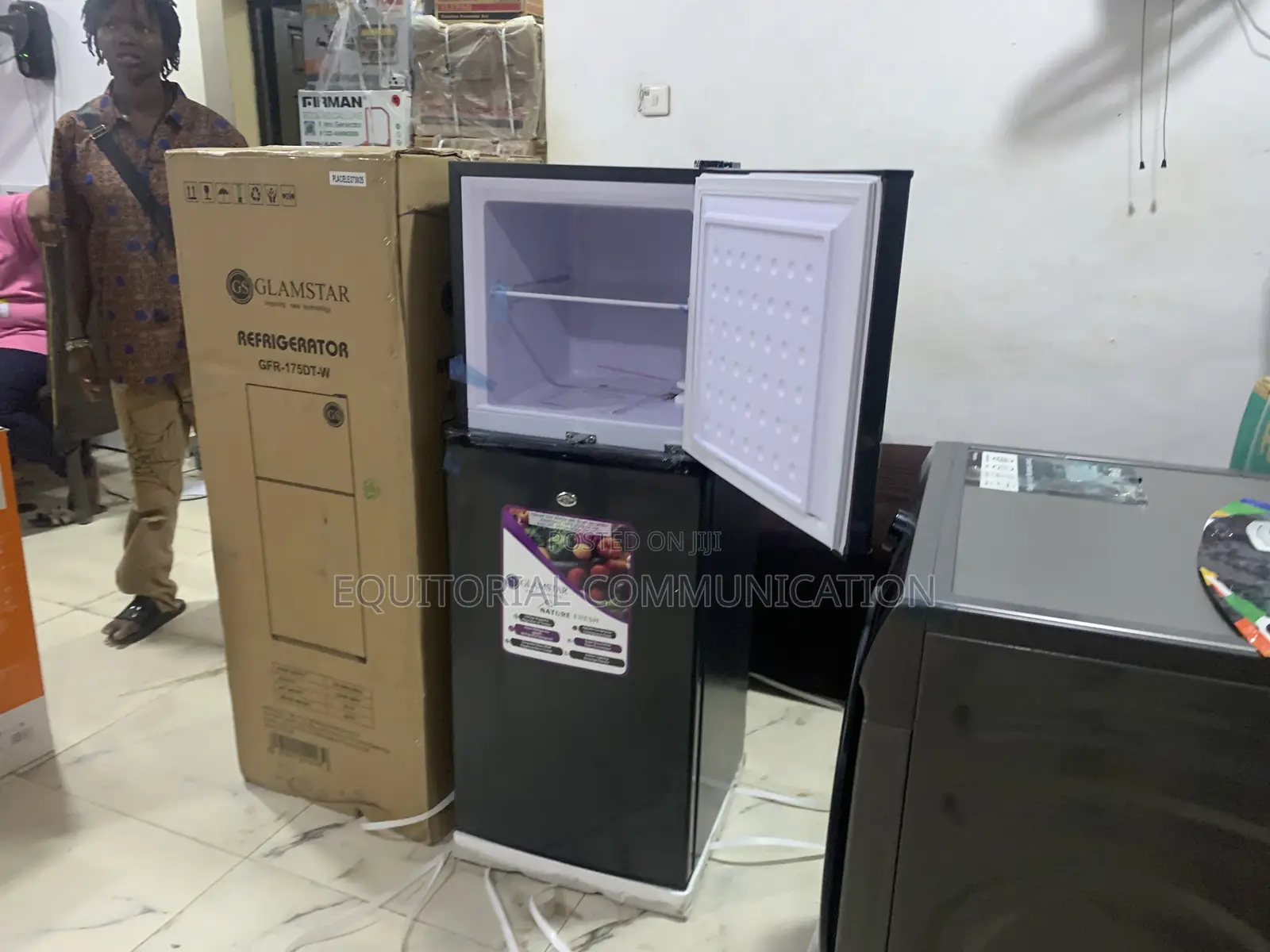 Glamstar Refrigerator GFR 175dt – Compact and Reliable