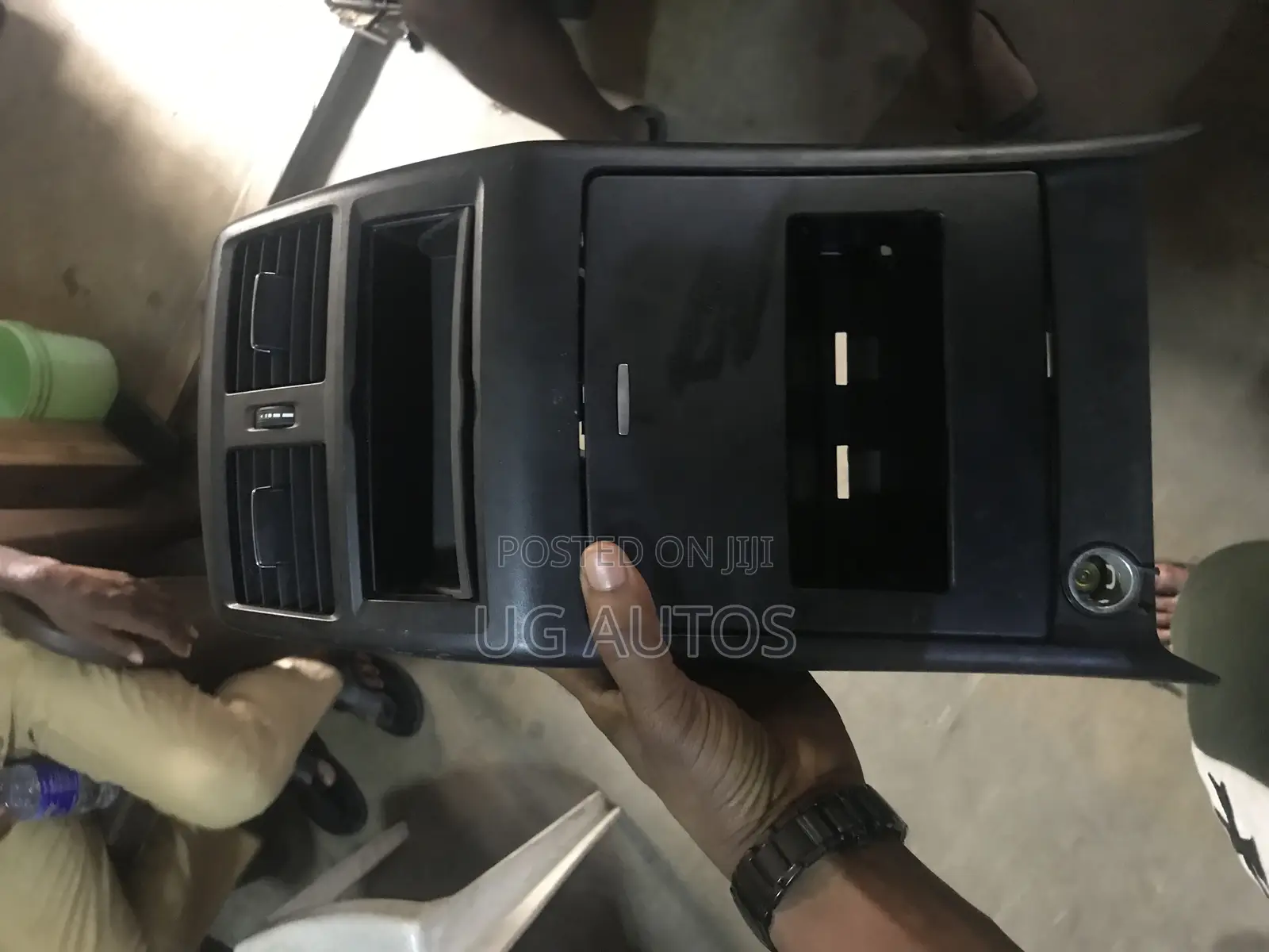 Back Console With Ac Vent Ml350 (W166)