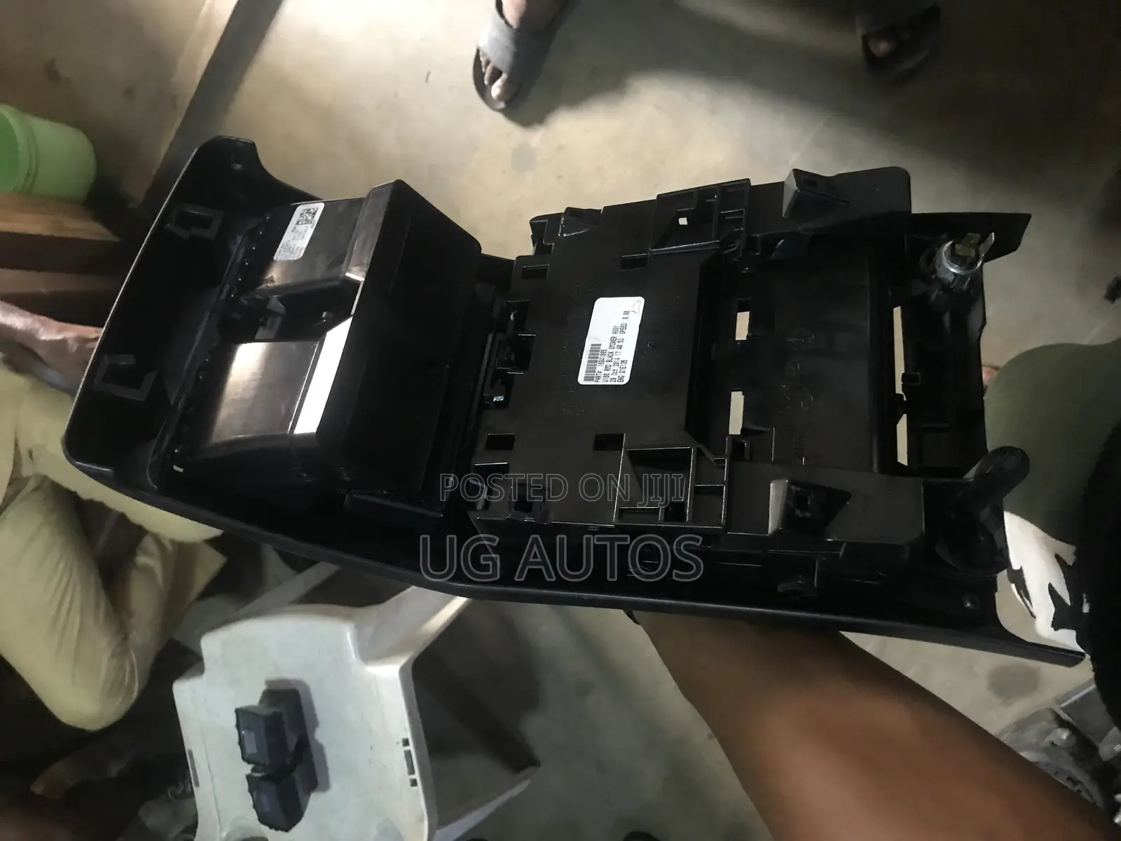 Back Console With Ac Vent Ml350 (W166)
