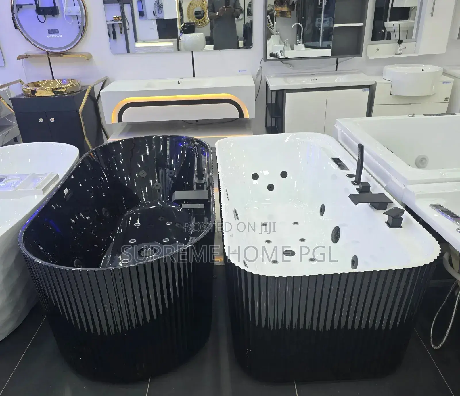 High Quality Free Standing Hot Bathtub