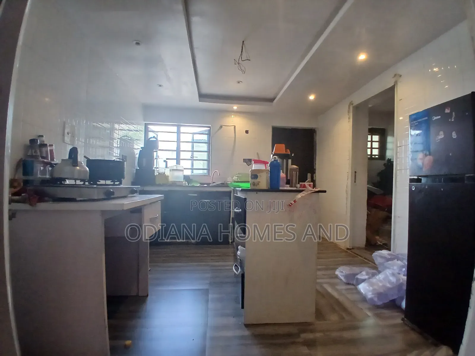 4bdrm Duplex in Akala-Expressway, for sale