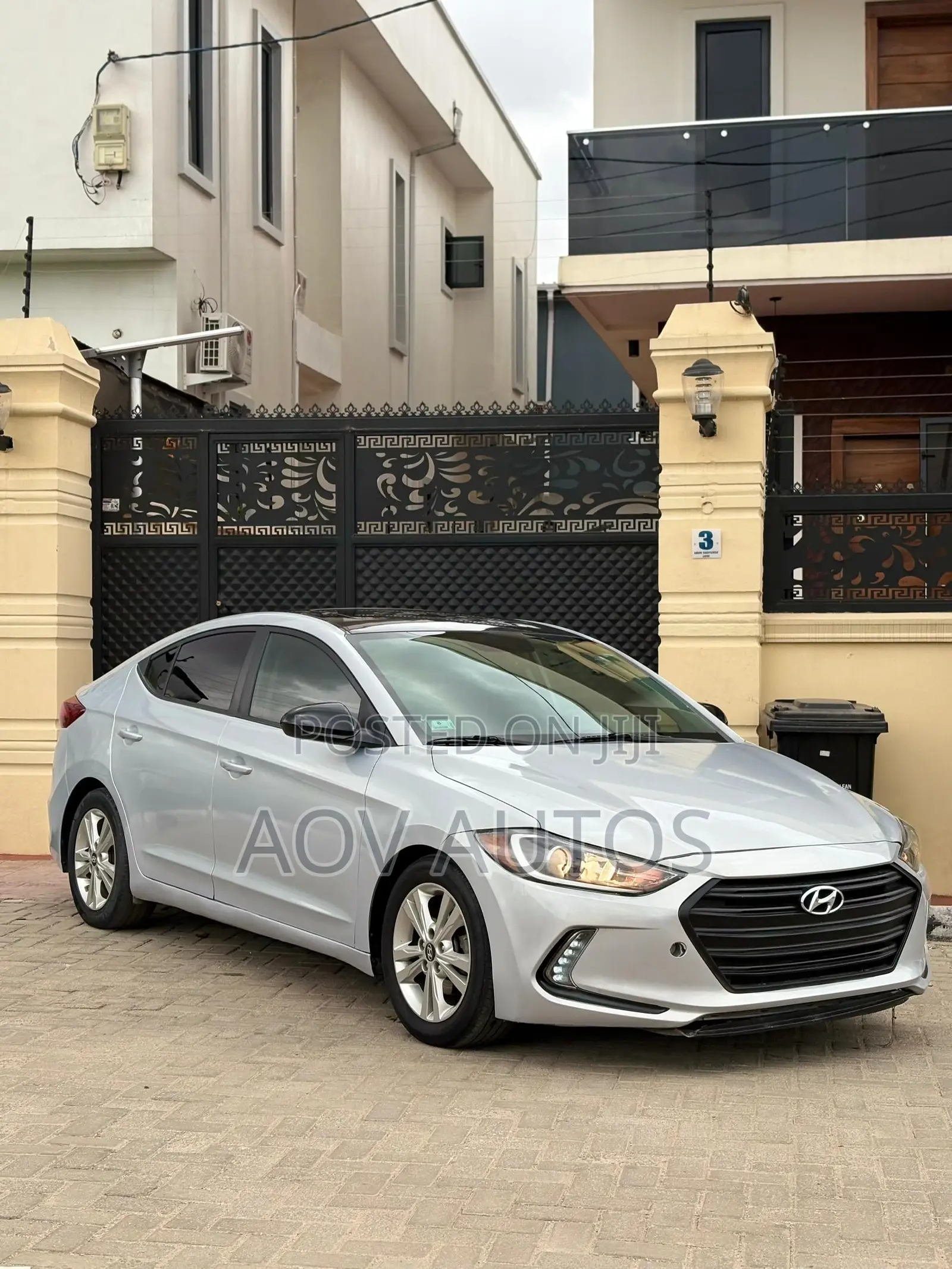 Hyundai Elantra 2017 Silver