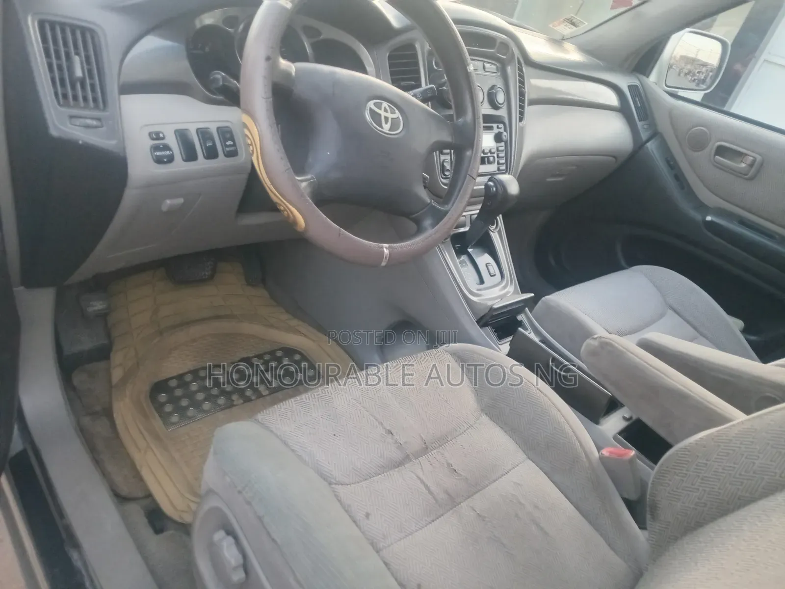 Toyota Highlander Base AWD 2004 Silver