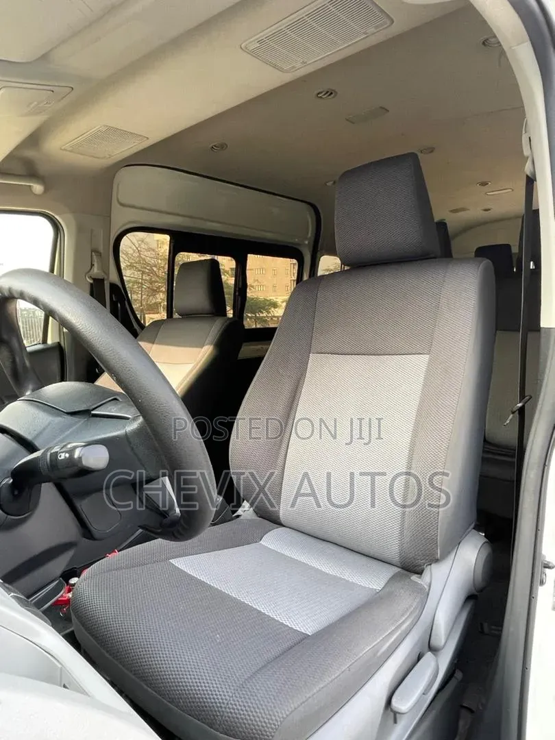 Toyota Grand HiAce 2020 White