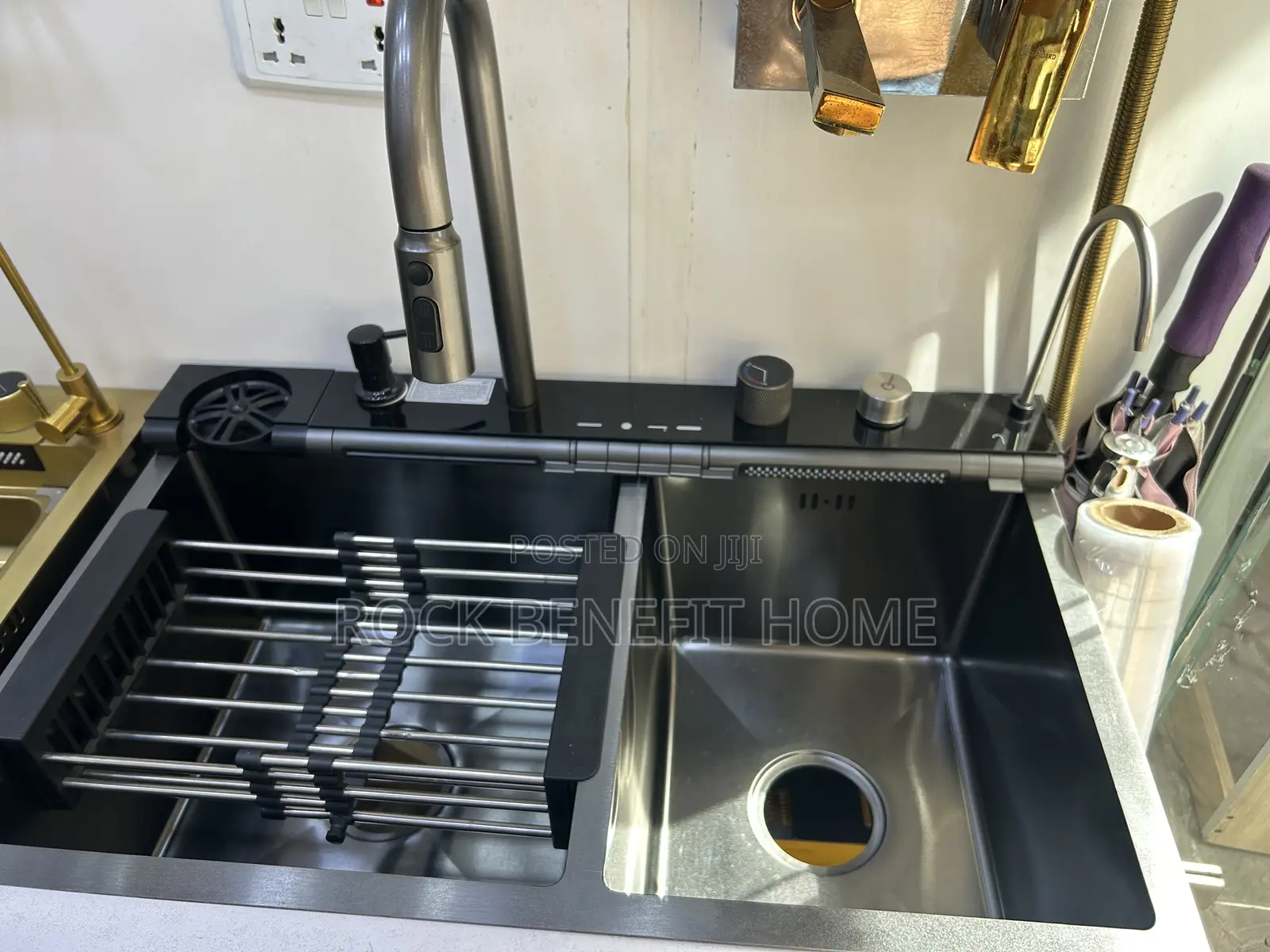 Complete Kitchen Sink With the Tap