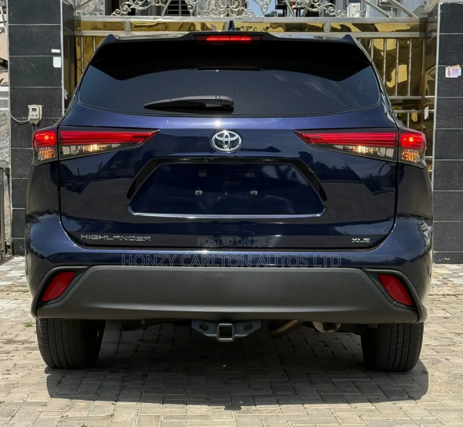 Toyota Highlander XLE AWD 2020 Blue