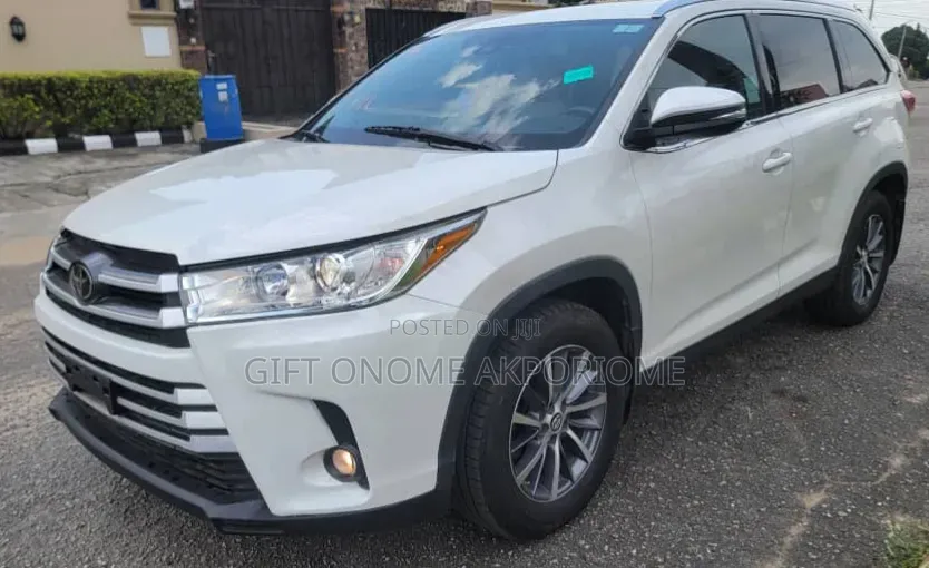 Toyota Highlander XLE 2019 White