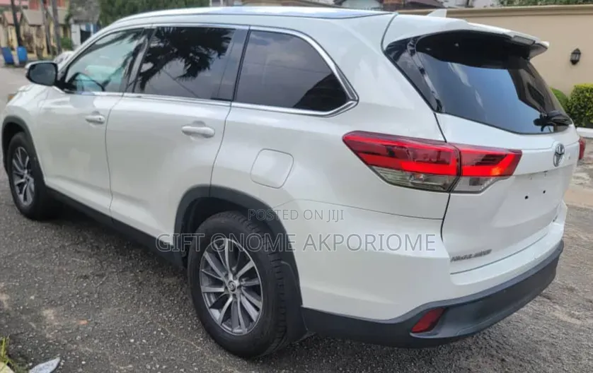 Toyota Highlander XLE 2019 White