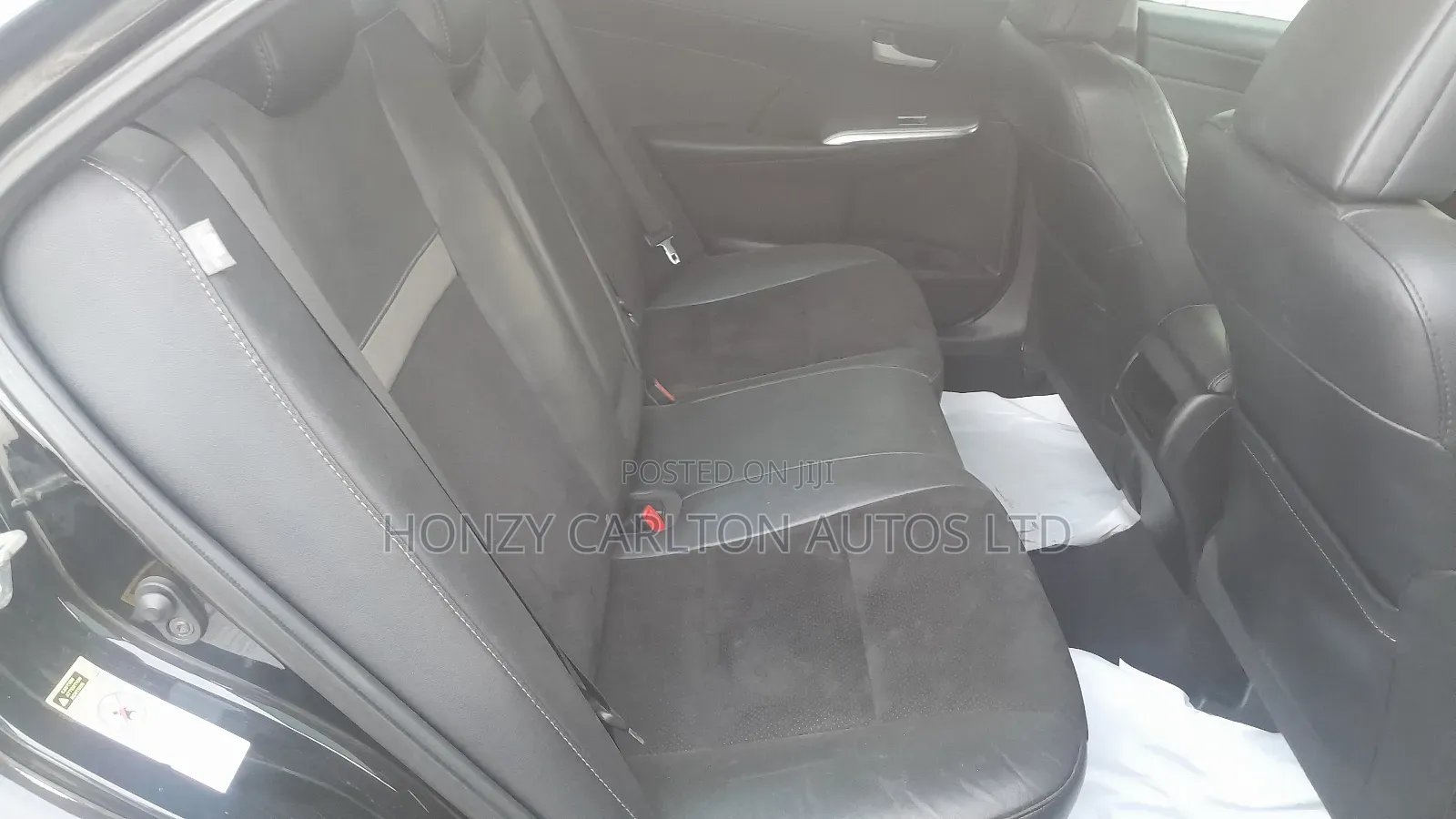 Toyota Camry XLE 4dr Sedan (2.5L 4cyl 6A) 2013 Black