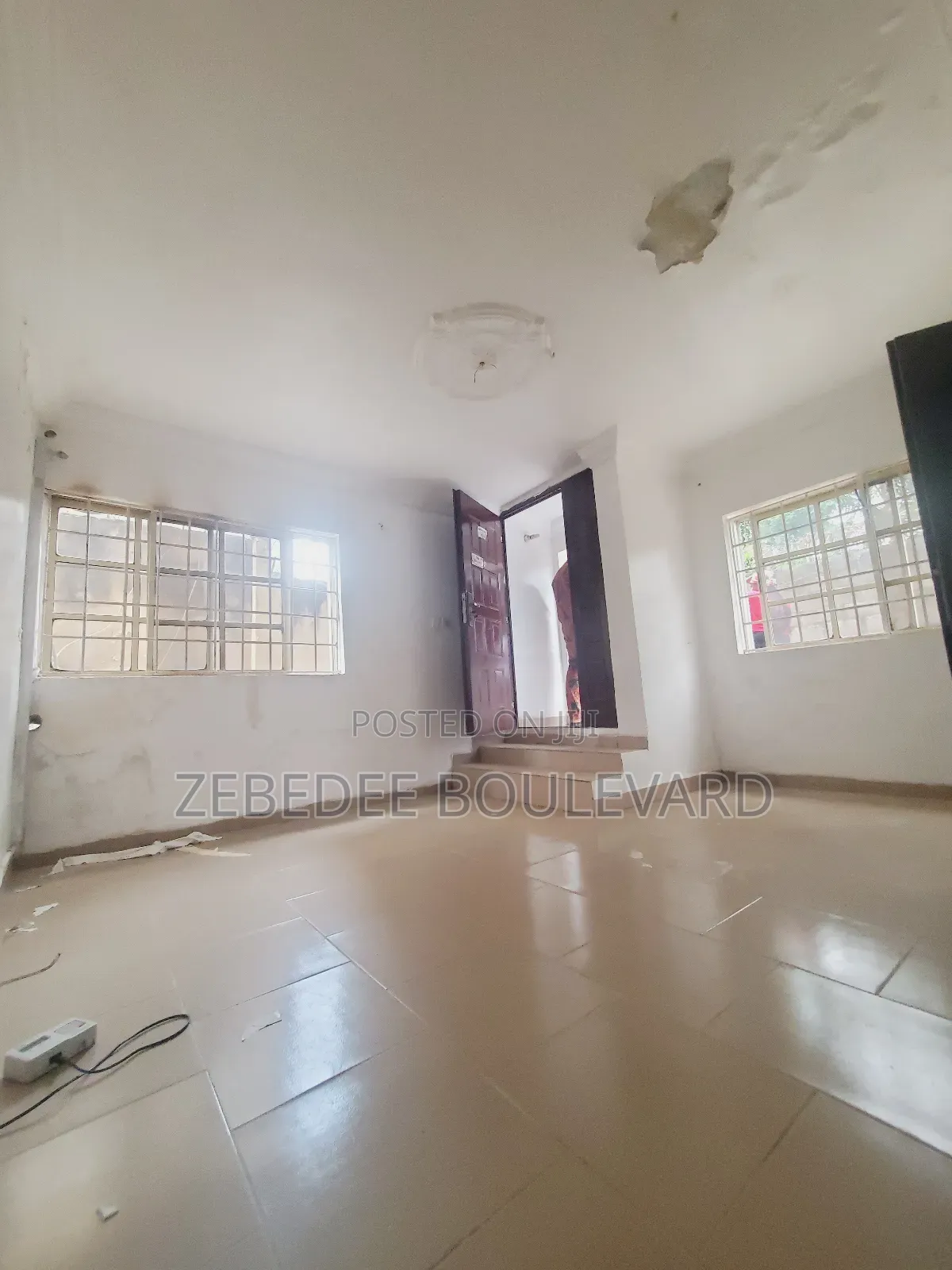2bdrm Block of Flats in Area 2 for rent