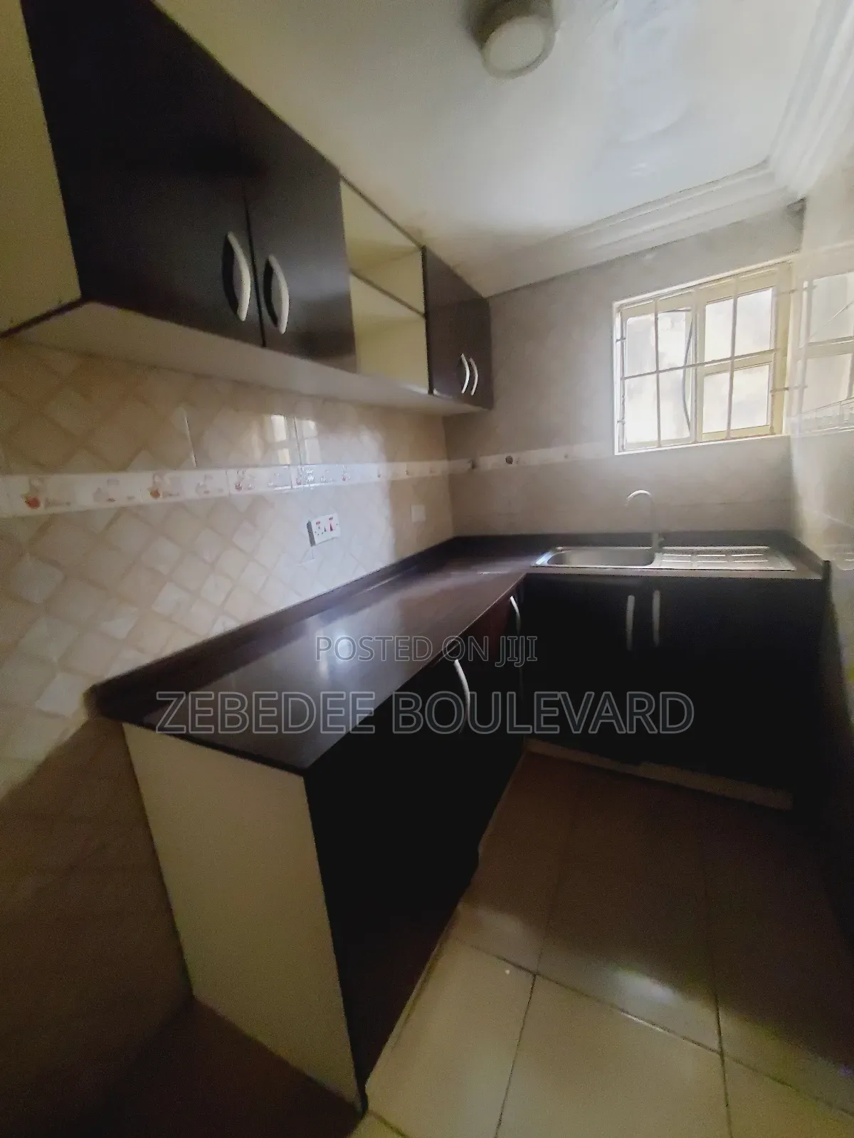 2bdrm Block of Flats in Area 2 for rent