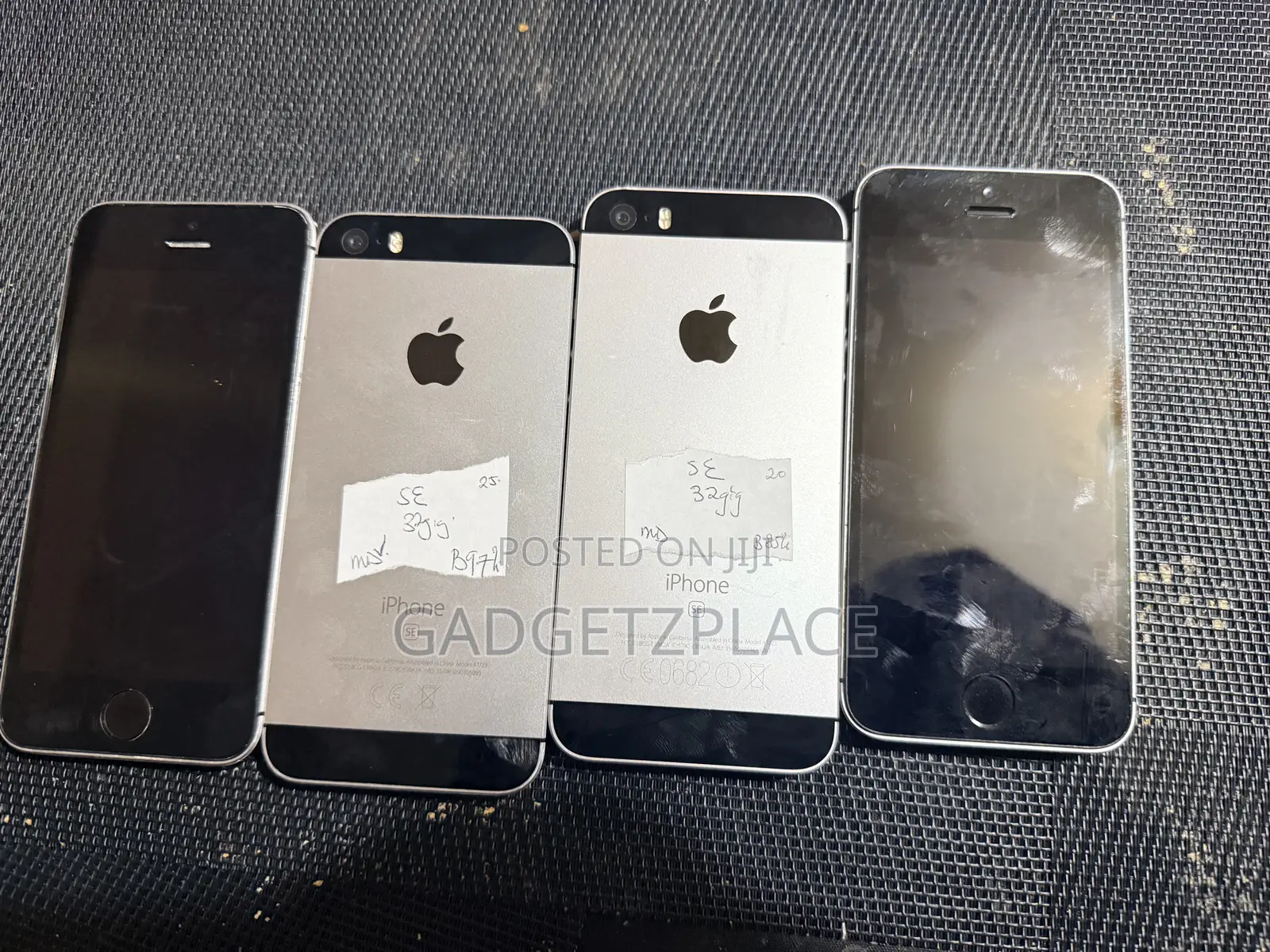 Apple iPhone SE 32 GB Silver