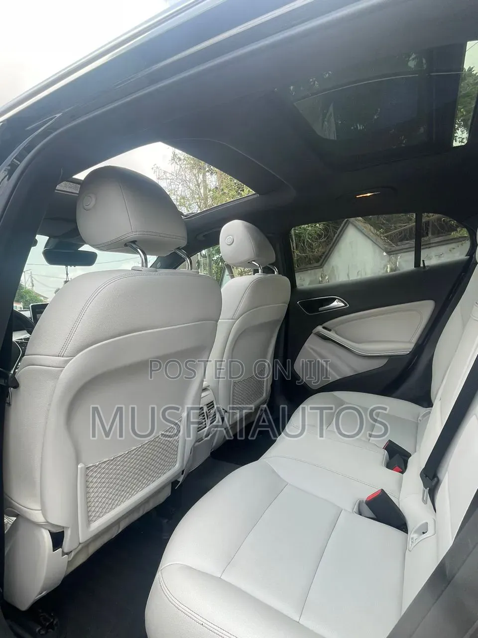 Mercedes-Benz GLA 250 2016 Black