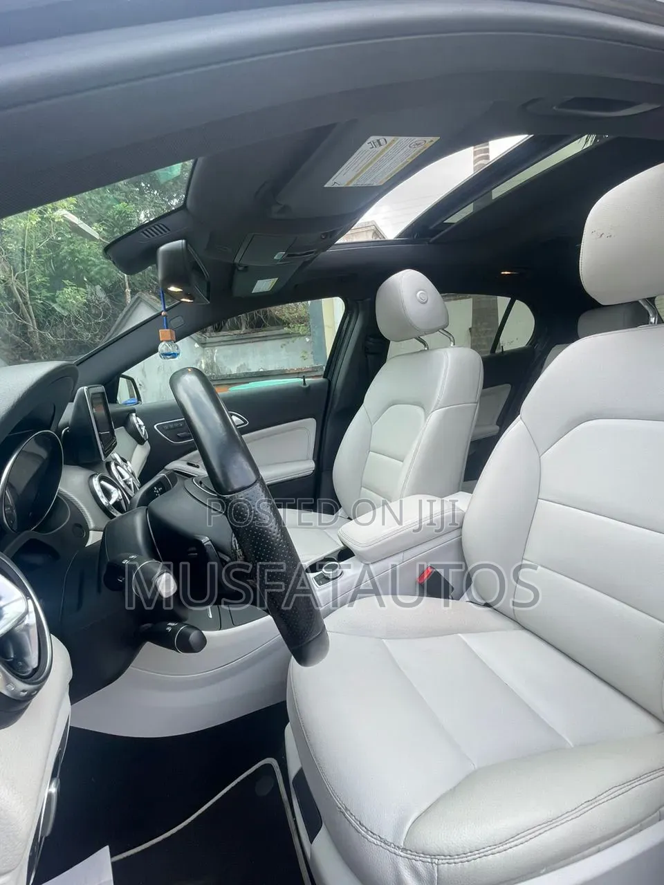 Mercedes-Benz GLA 250 2016 Black