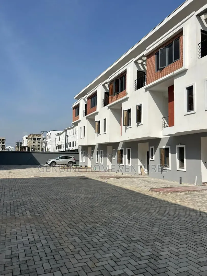 4bdrm Duplex in Ikate for sale