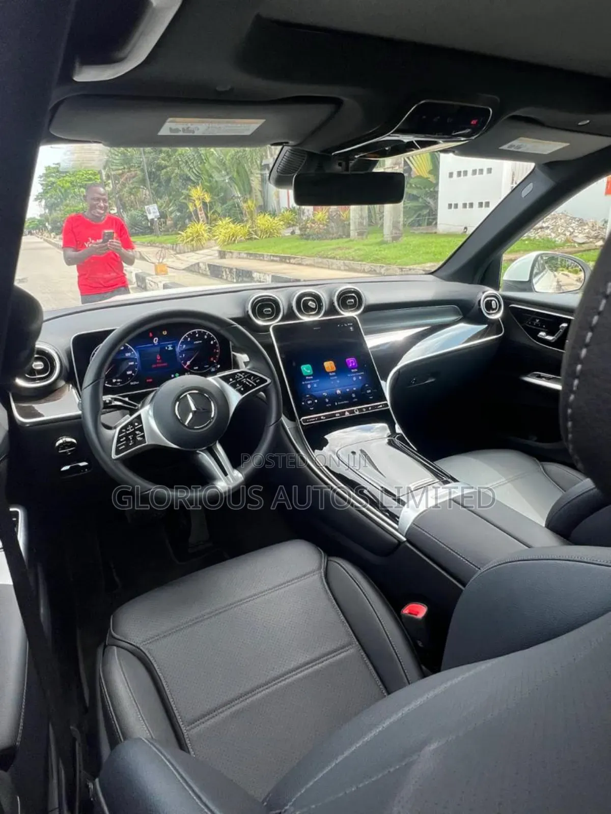 Mercedes-Benz GLC-Class GLC 300 2025 White