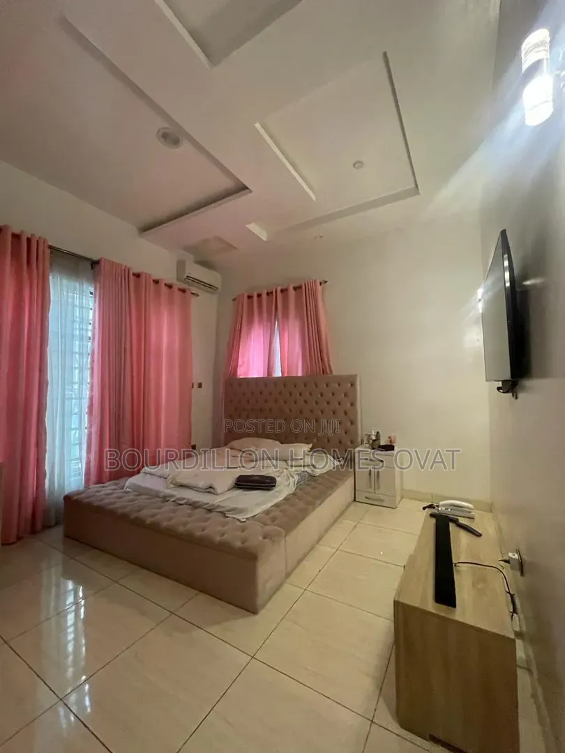 Furnished 5bdrm Duplex in Megamound Estate for rent