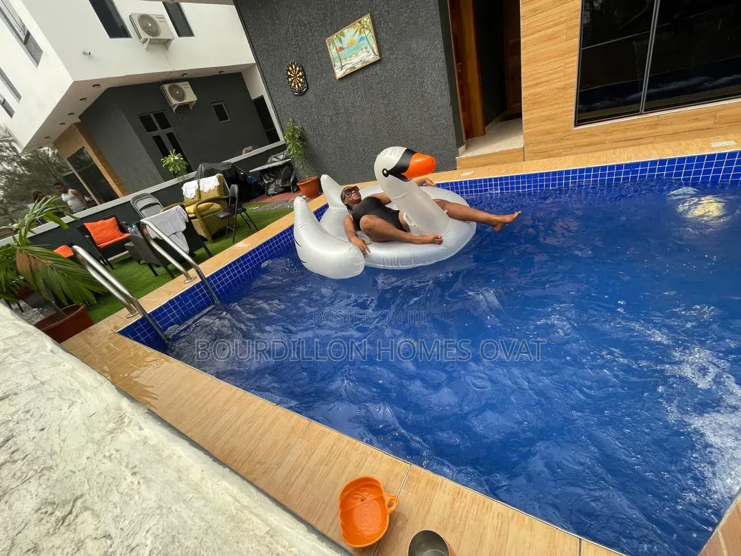 Furnished 5bdrm Duplex in Megamound Estate for rent