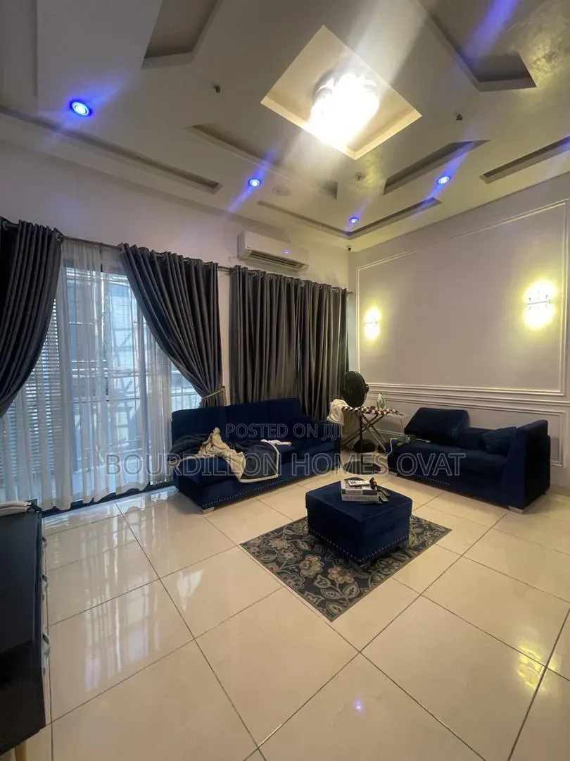 Furnished 5bdrm Duplex in Megamound Estate for rent