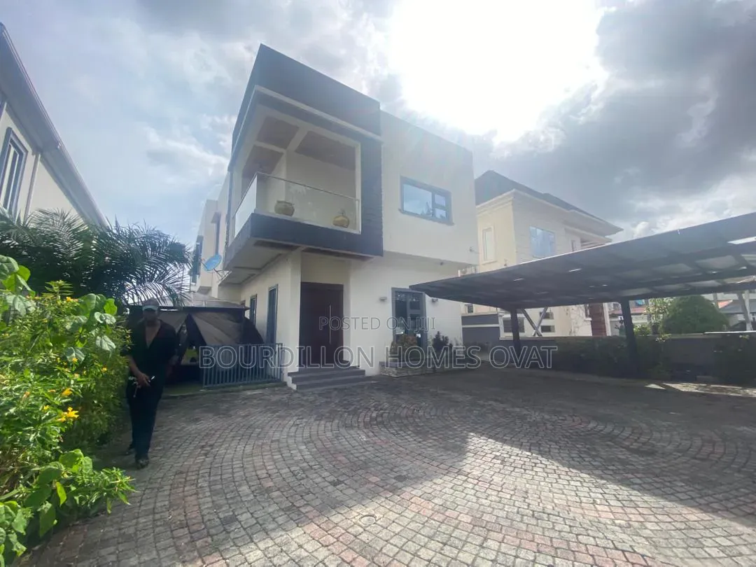 Furnished 5bdrm Duplex in Megamound Estate for rent