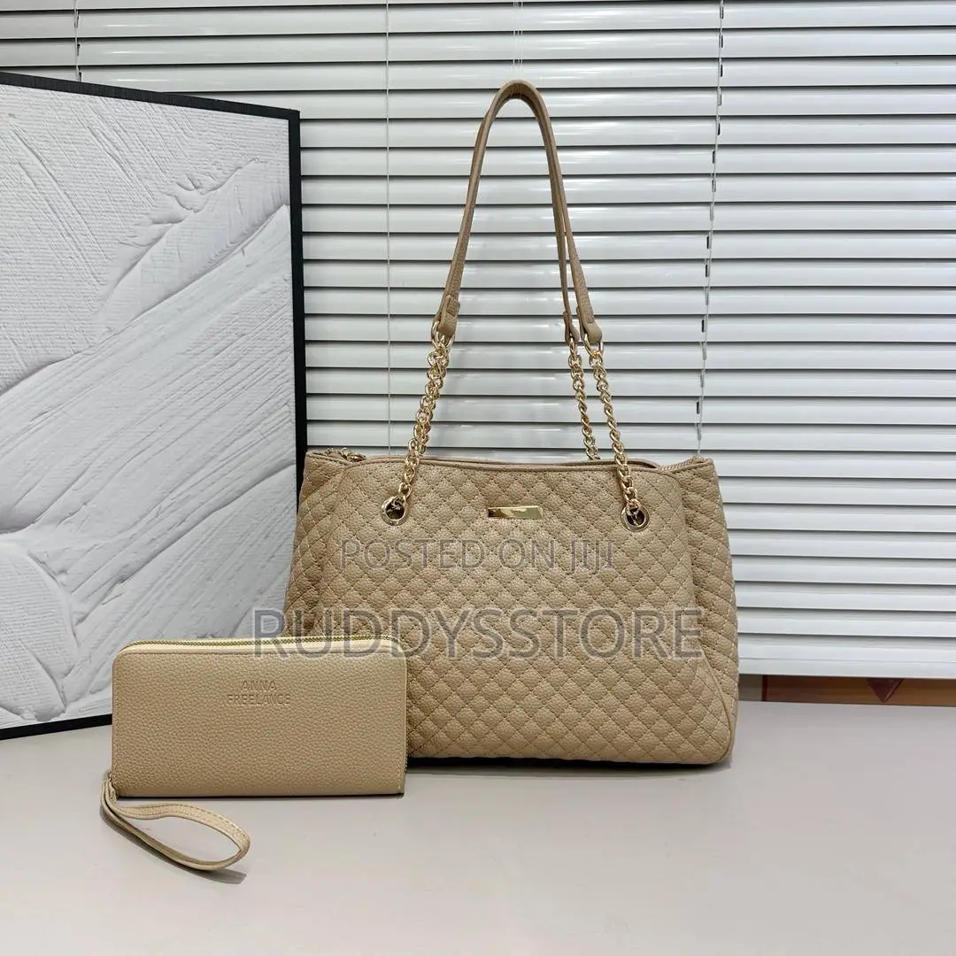 Chrisbella Quilted Handbag