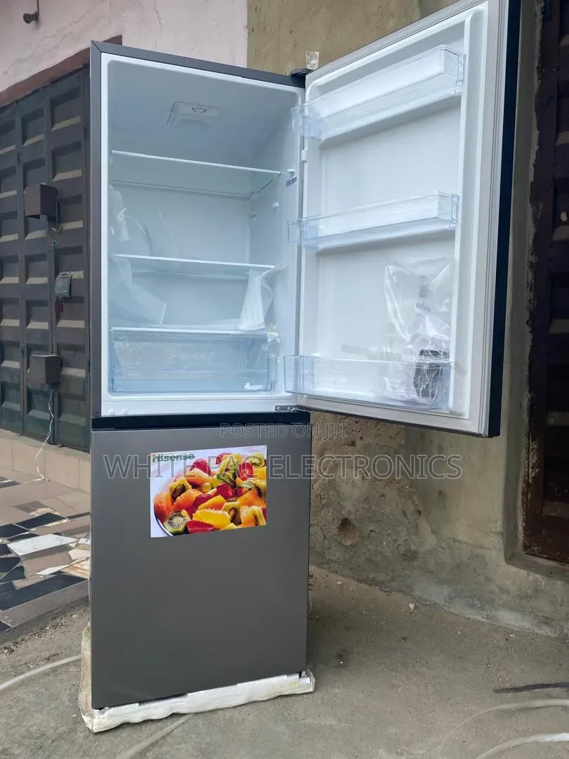 New Hisense Fridge 225 Litre Double Door With Bottom Freezer > 2 Yrs