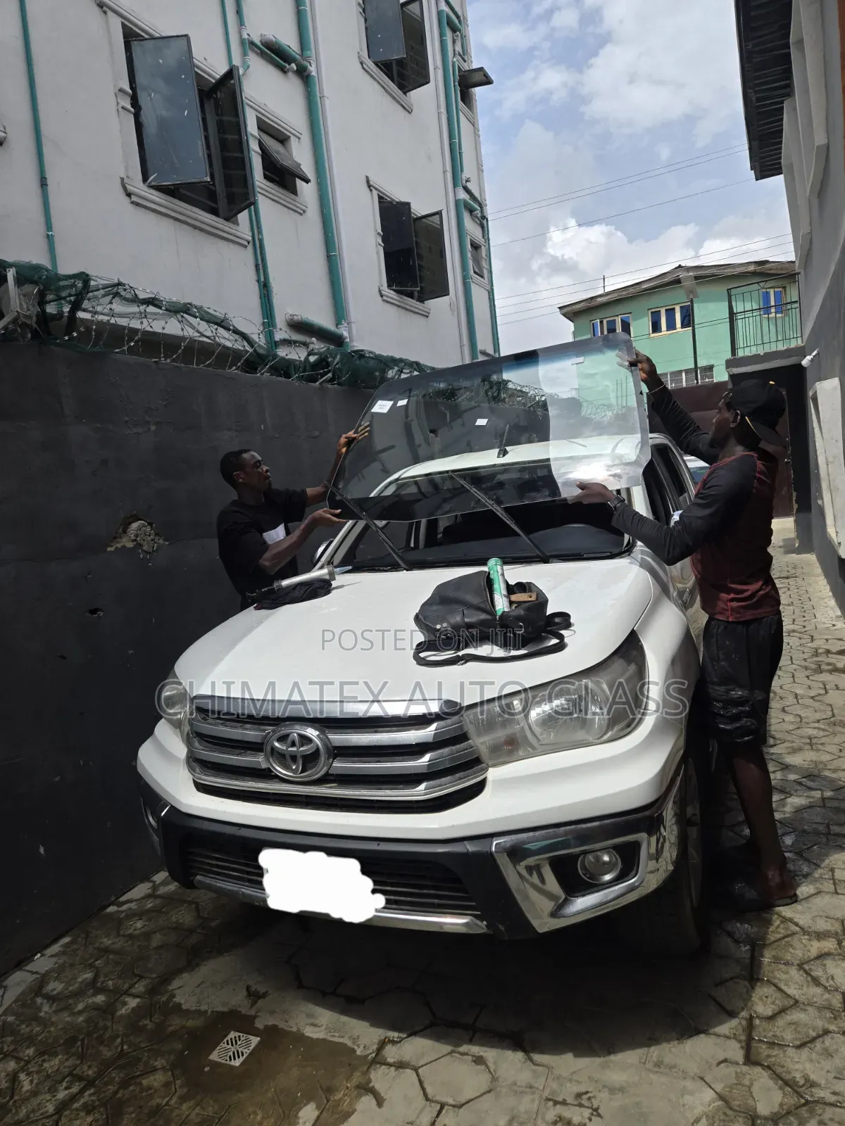Toyota Hilux 2019/2020 Windscreen Glass Installed at Chimatex
