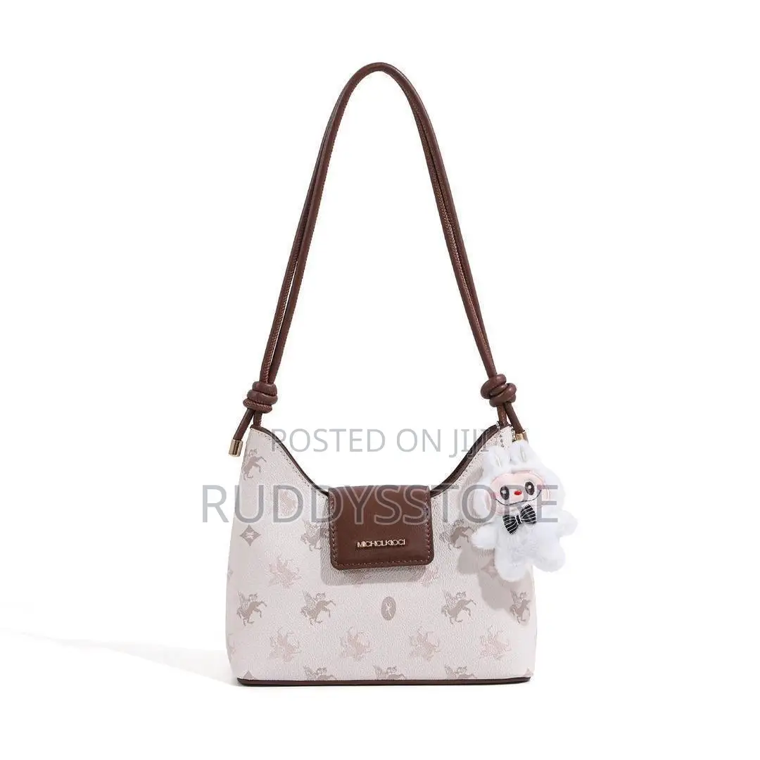 Luxe Chic Shoulder Bag