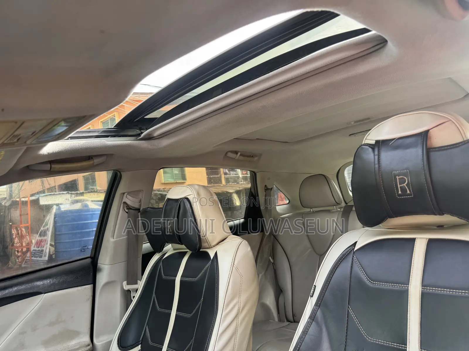 Toyota Venza XLE 2010 Silver