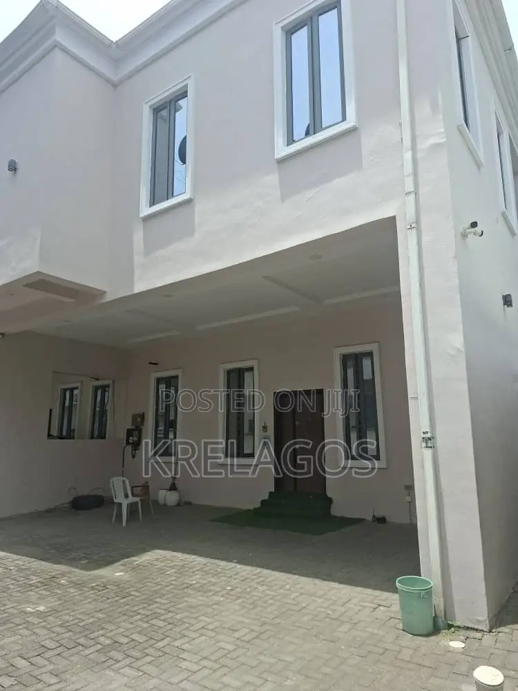 4bdrm Duplex in 2Nd Toll Gate, Chevron for rent